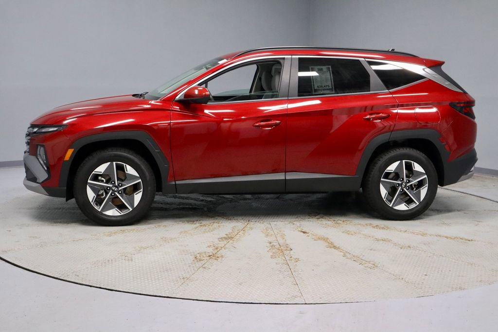 Certified 2025 Hyundai Tucson SEL AWD/4WD image 8