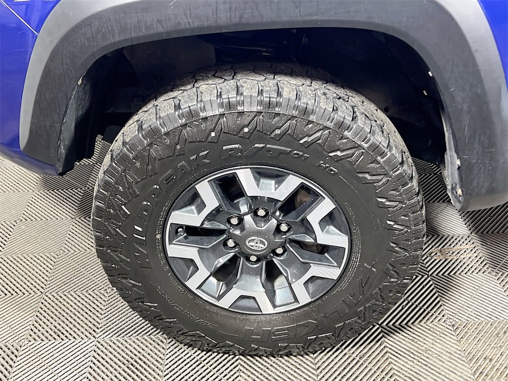 Certified 2022 Toyota Tacoma TRD Off-Road image 28