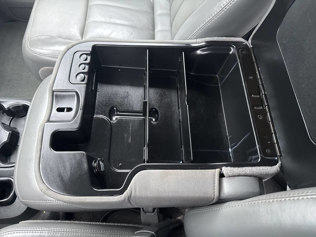 Used 2007 Dodge Ram 3500 Truck Laramie w/ Trailer Tow Group image 35