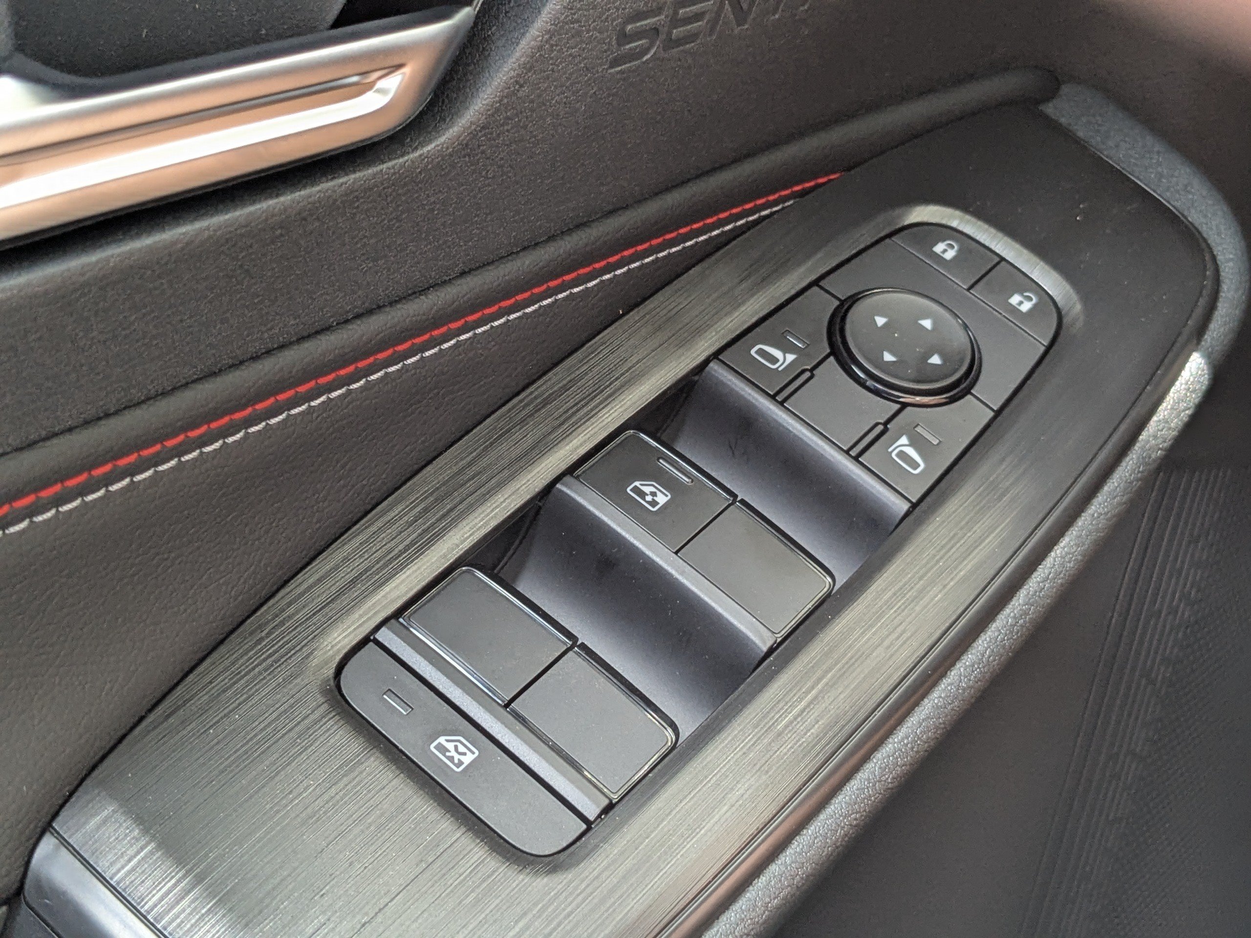 New 2026 Nissan Sentra SR w/ Floor Mat Package FWD image 24
