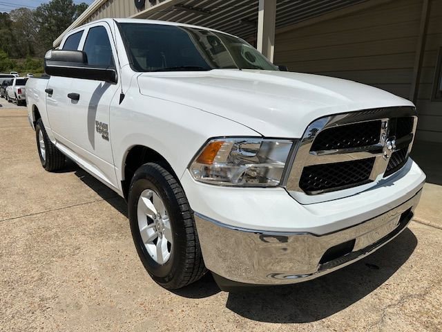 Used 2022 RAM 1500 Classic SLT w/ Trailer & Traction Group image 3