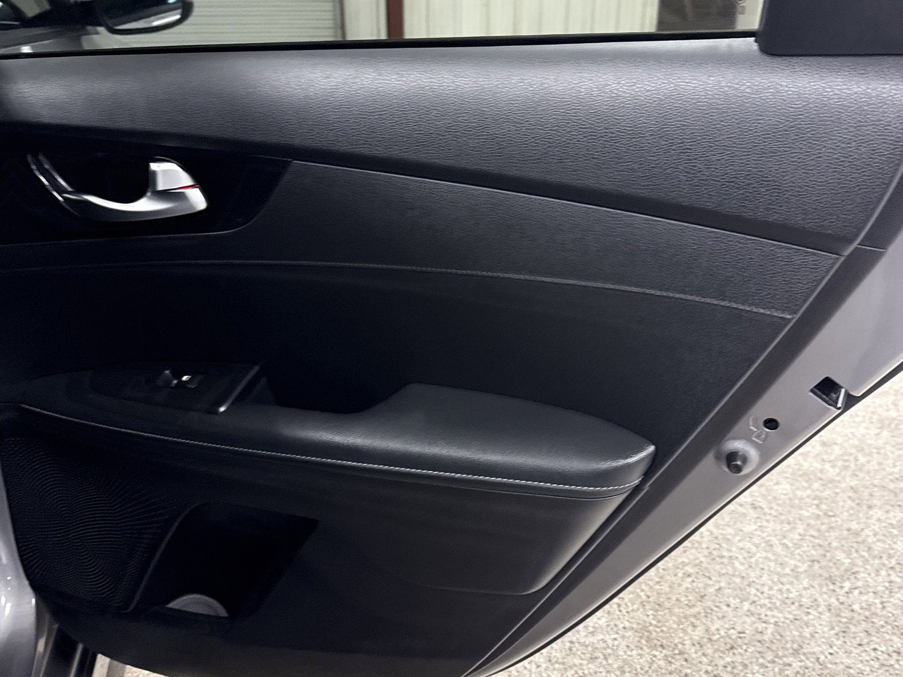 Used 2024 Kia Forte GT-Line w/ GT-Line Premium Package image 16