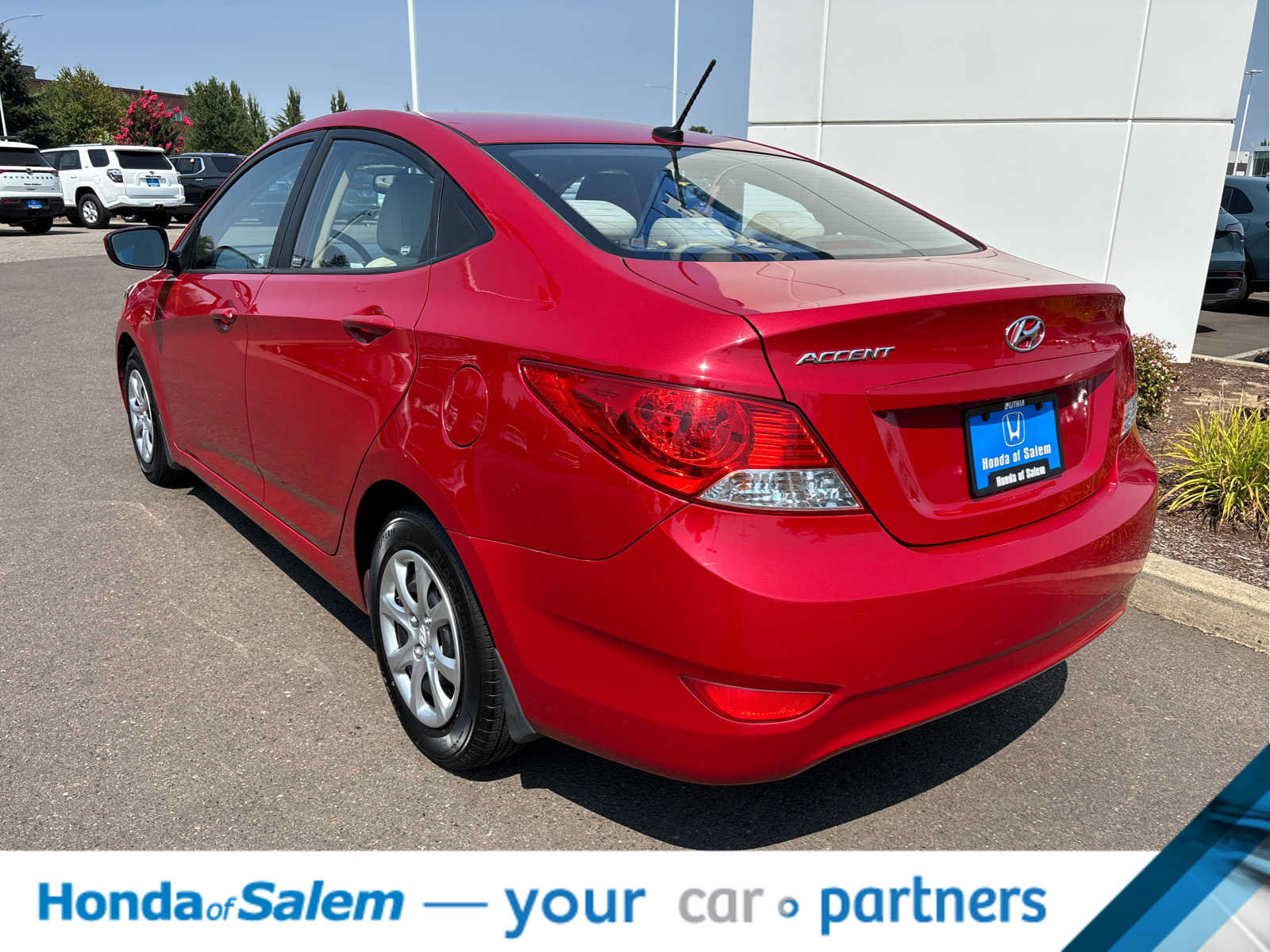 Used 2013 Hyundai Accent GLS FWD image 4