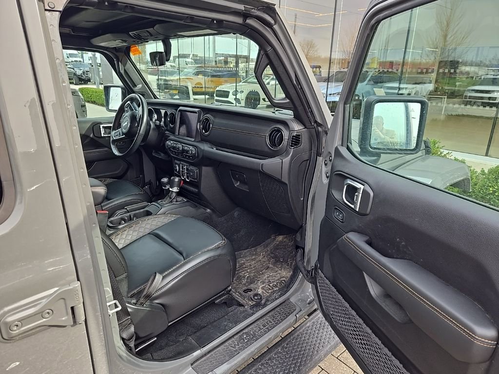 Used 2023 Jeep Wrangler Altitude image 20
