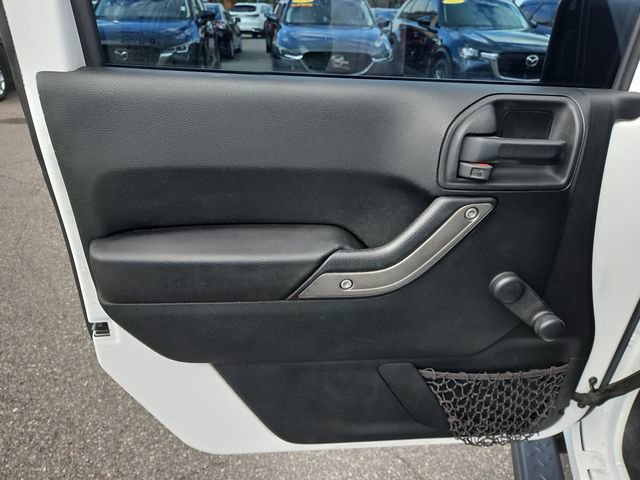 Used 2018 Jeep Wrangler Unlimited Sport w/ Connectivity Group image 15