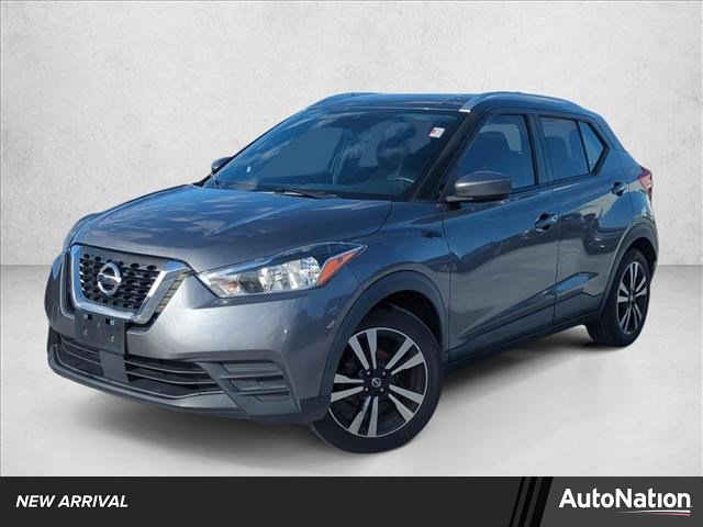 Used 2020 Nissan Kicks SV image 1