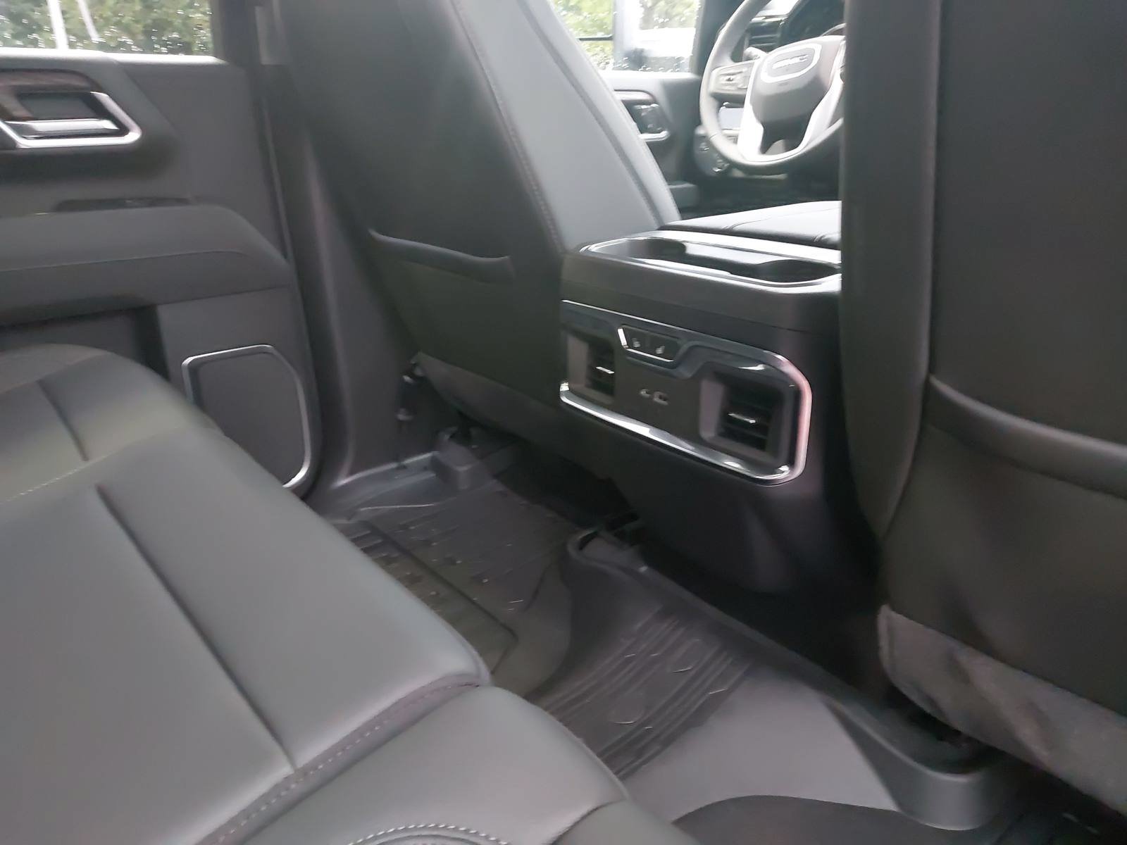 New 2026 GMC Sierra 2500 SLT w/ SLT Convenience Package AWD/4WD image 11