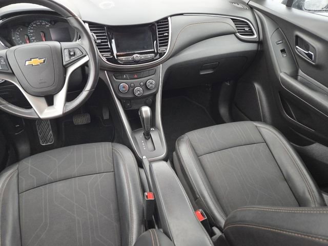 Used 2020 Chevrolet Trax LT w/ LT Convenience Package image 27