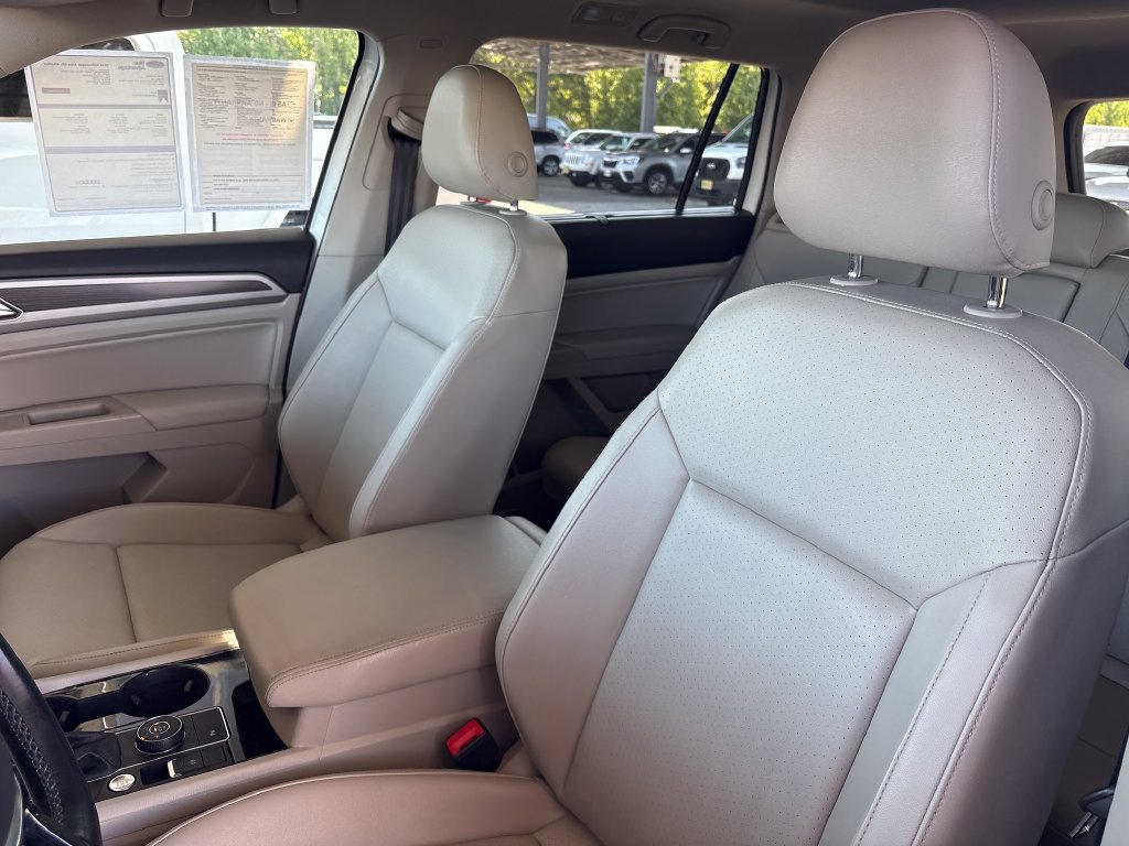 Used 2018 Volkswagen Atlas SEL AWD/4WD image 16