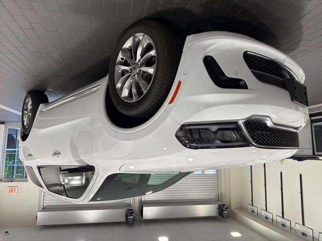 Used 2024 Dodge Durango Citadel AWD/4WD image 2