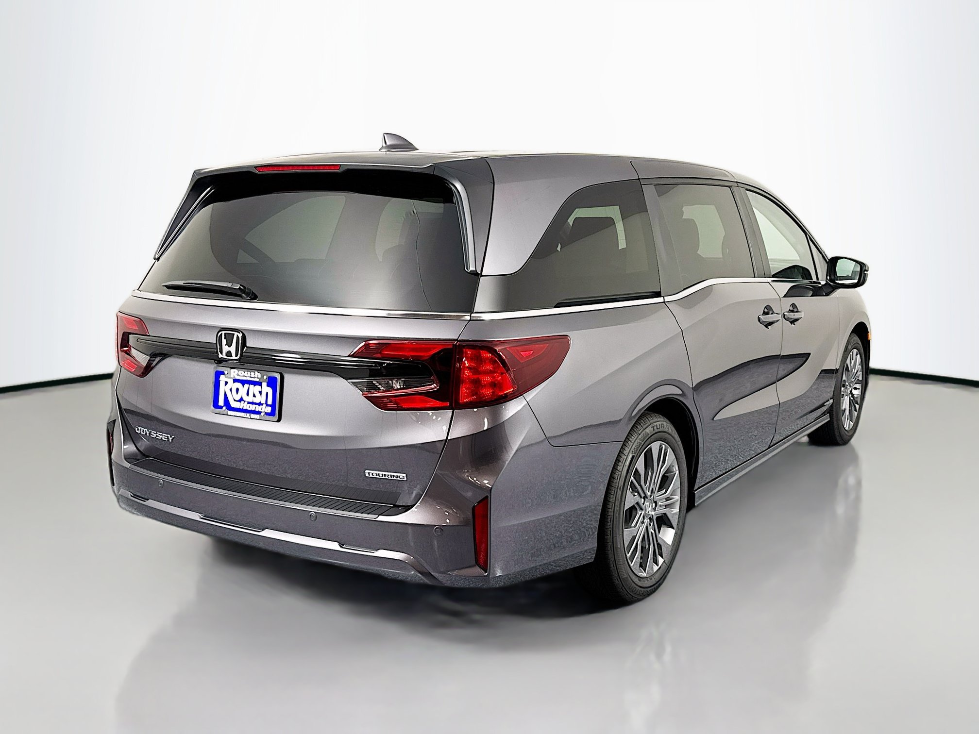 New 2026 Honda Odyssey Touring image 5