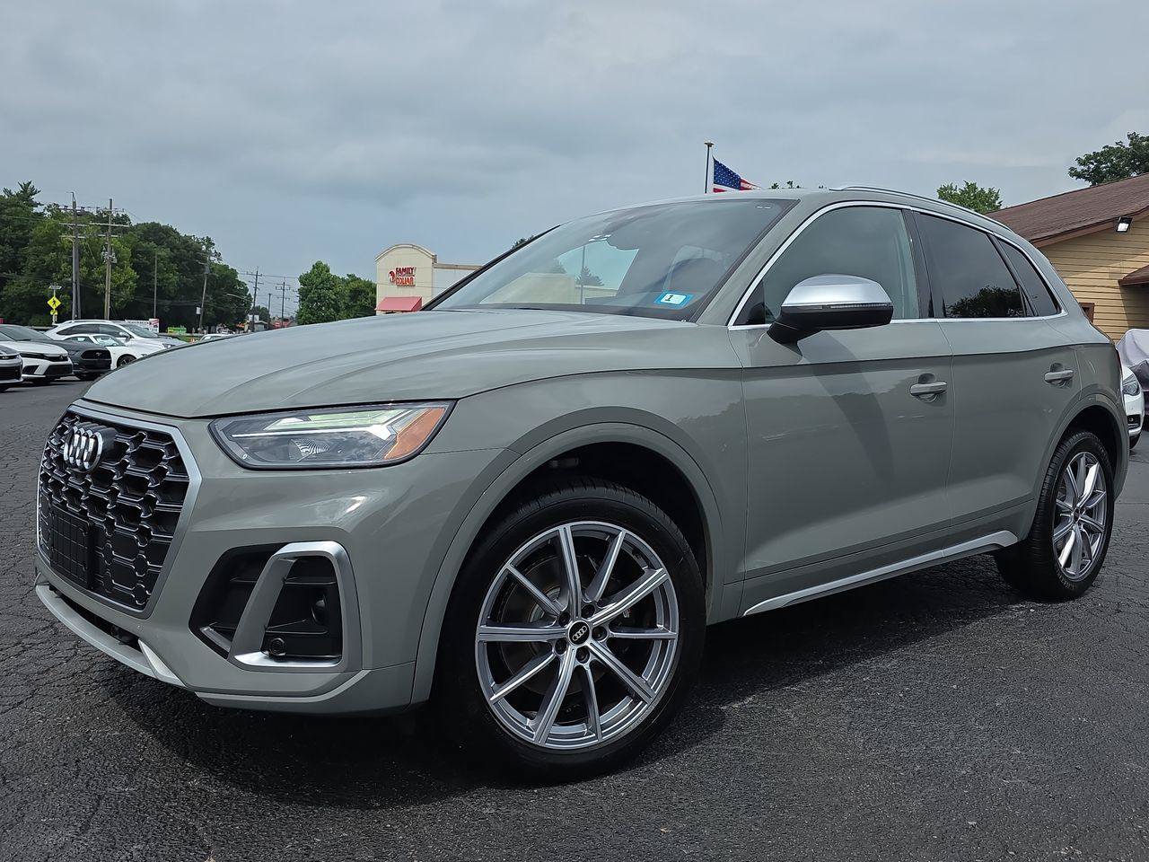 Used 2022 Audi SQ5 Premium Plus AWD/4WD video 1