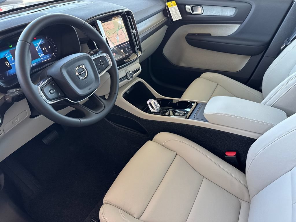 New 2026 Volvo XC40 B5 Plus w/ Protection Package Premier AWD/4WD image 9