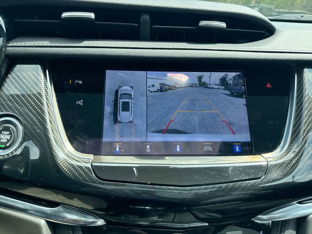 Used 2023 Cadillac XT6 Sport w/ Technology Package image 28