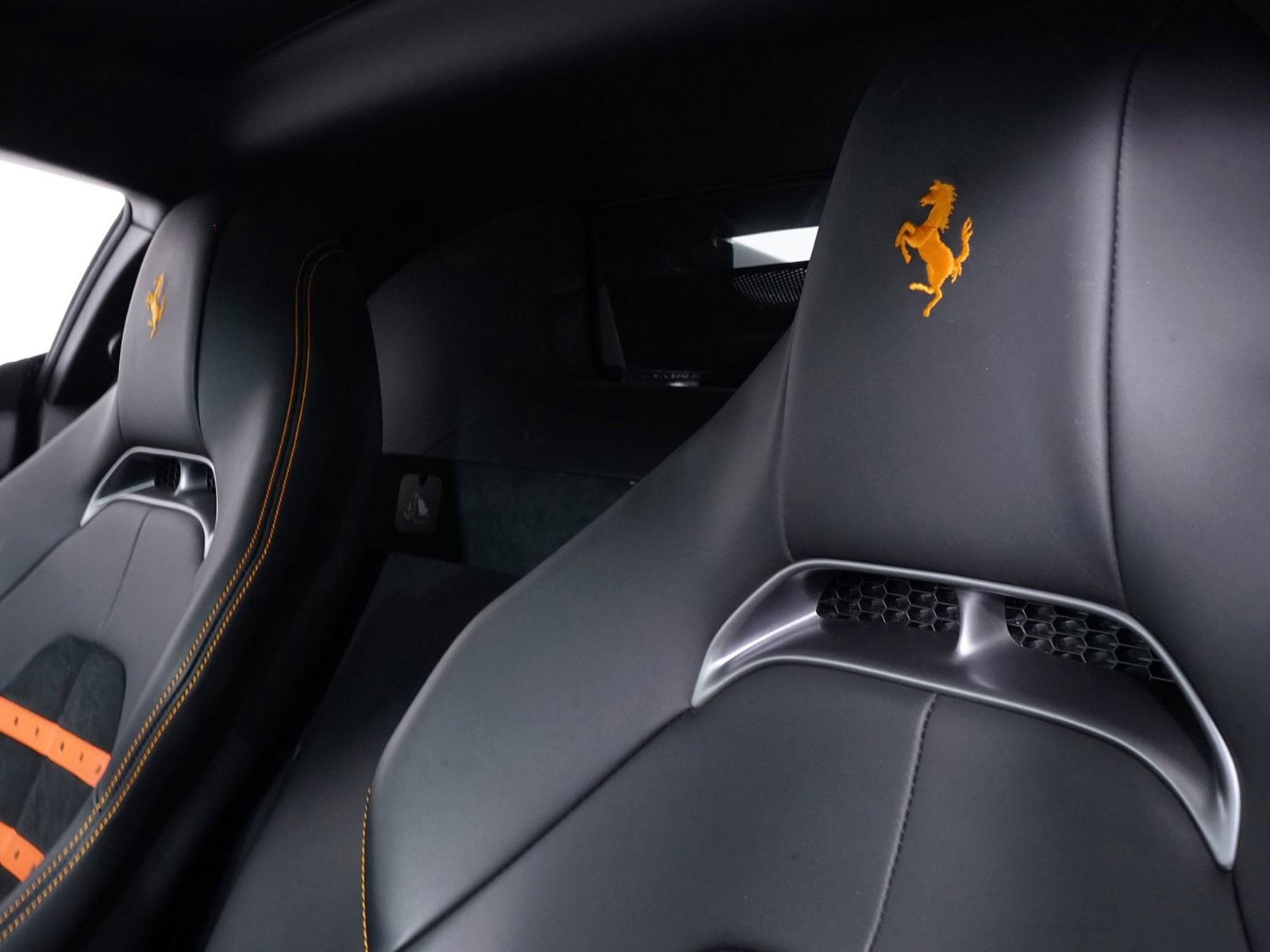 Used 2023 Ferrari SF90 Stradale image 21