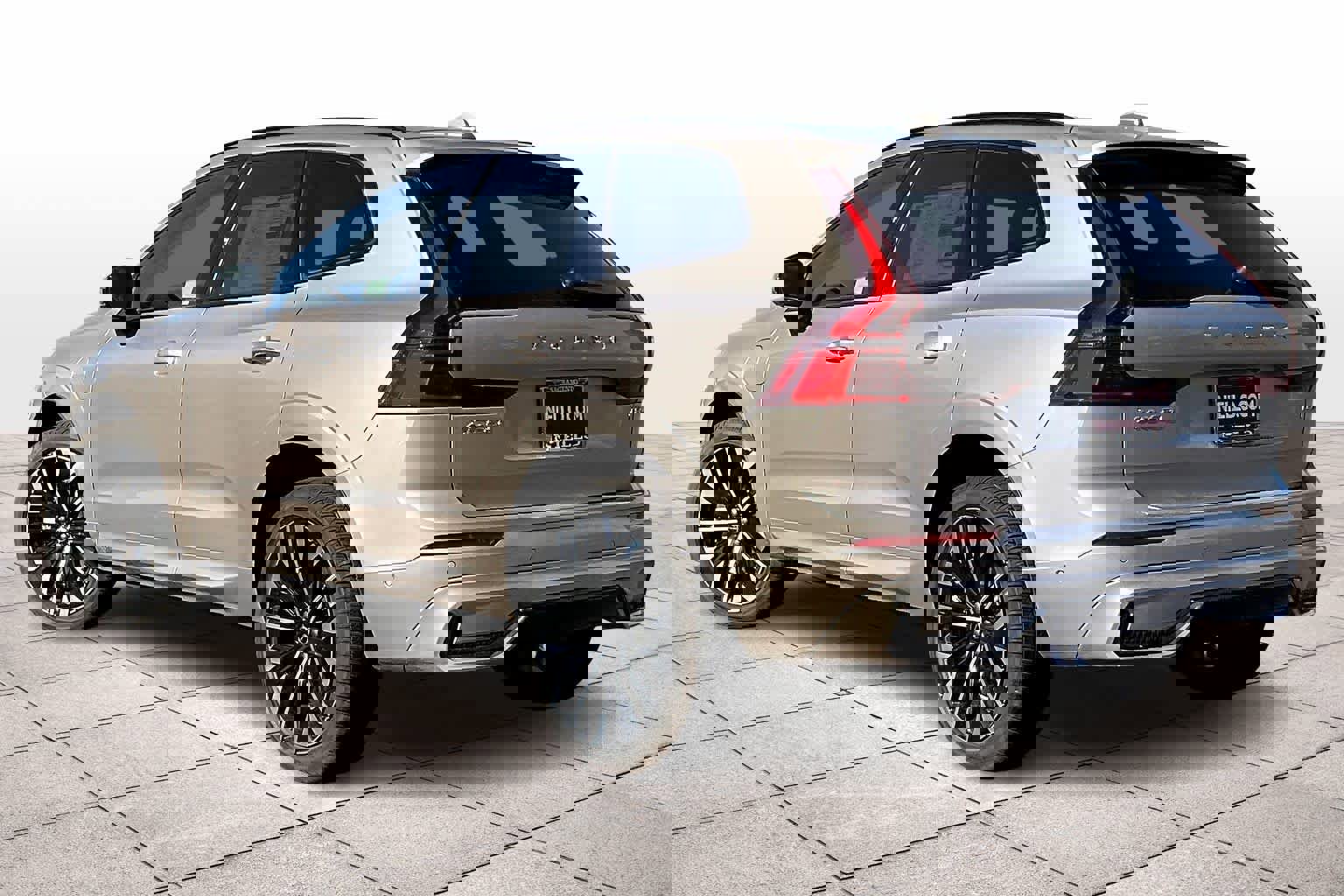 New 2026 Volvo XC60 T8 Ultra w/ Protection Package Premier image 3