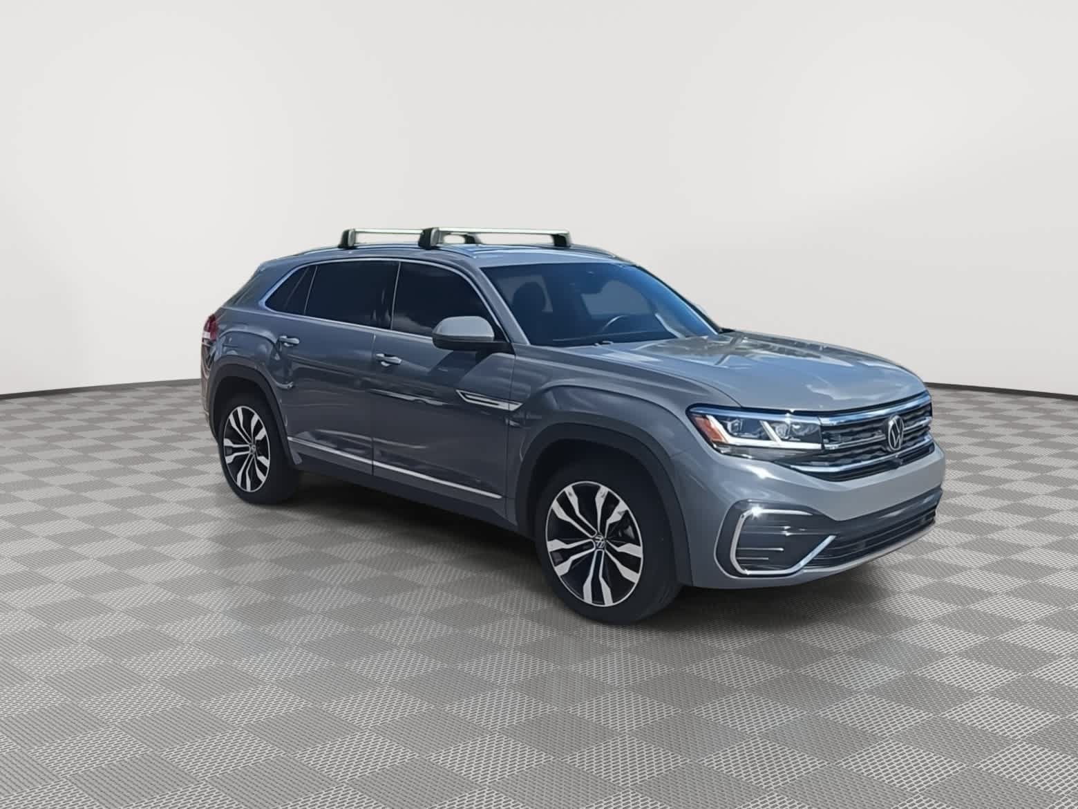 Used 2023 Volkswagen Atlas Cross Sport SEL Premium R-Line AWD/4WD image 2