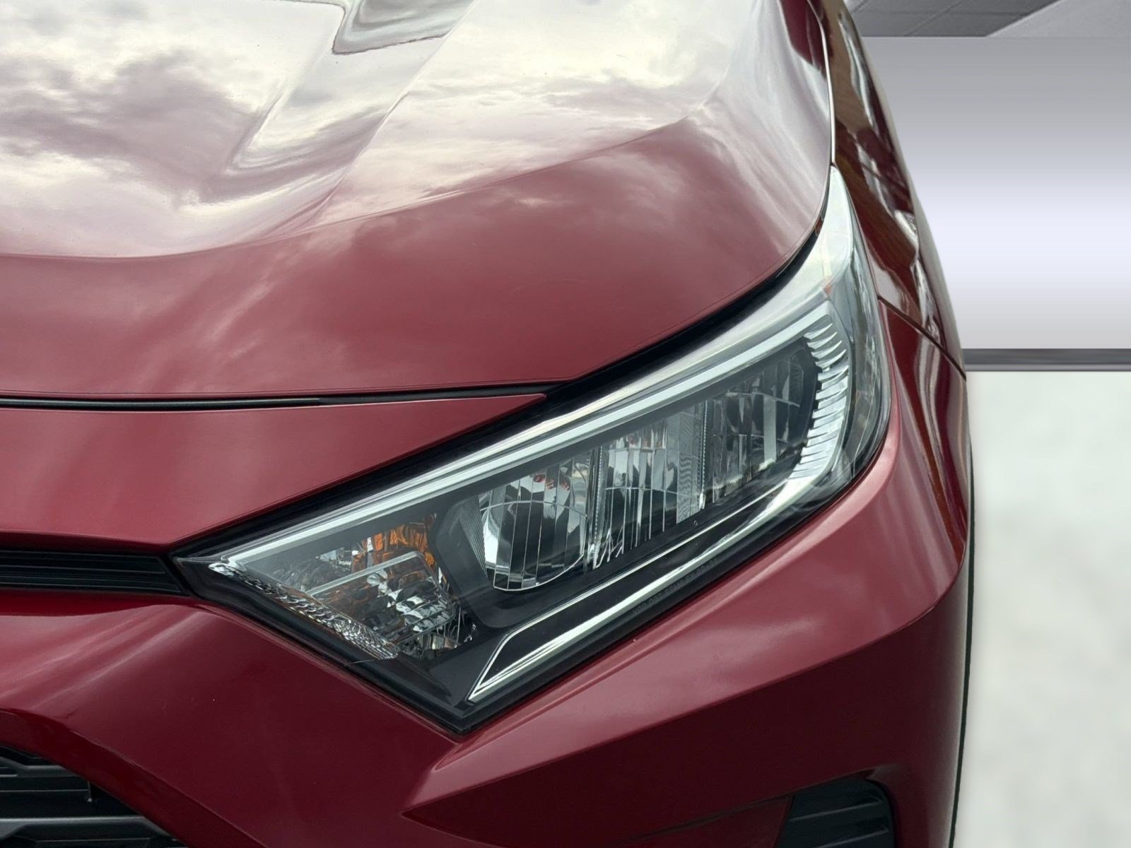 Used 2021 Toyota RAV4 Limited FWD image 12