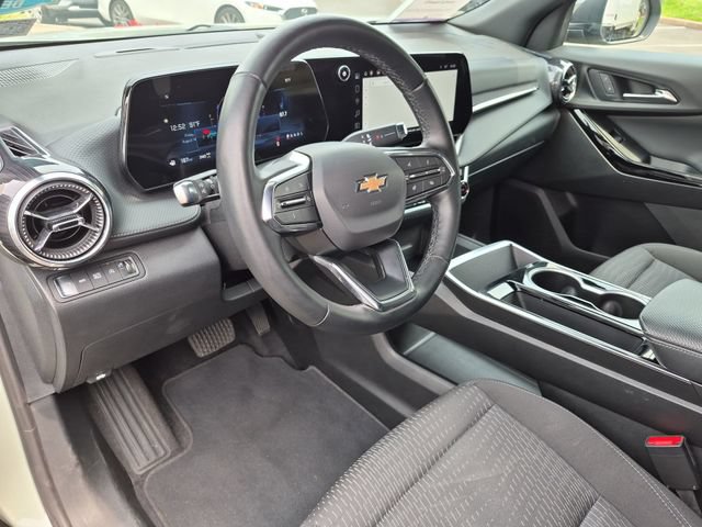 Used 2025 Chevrolet Equinox LT w/ Safety and Technology Package AWD/4WD image 12