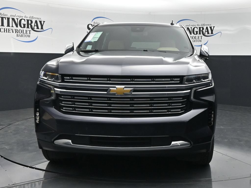 Used 2024 Chevrolet Suburban Premier RWD image 2