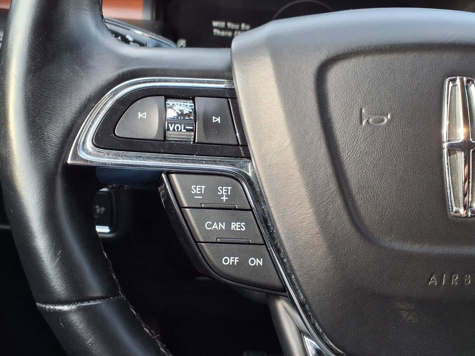 Used 2022 Lincoln Nautilus Reserve w/ Luxury Package image 22