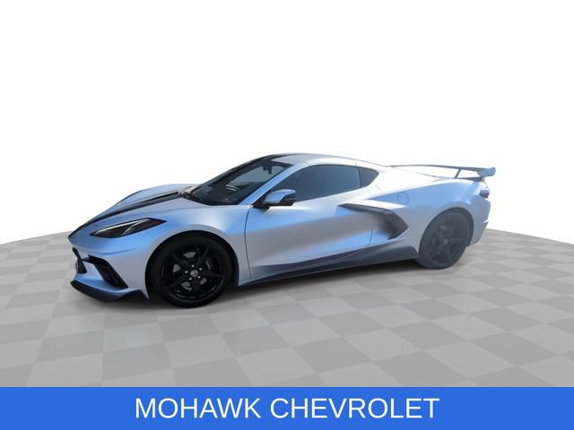 Used 2020 Chevrolet Corvette Stingray Coupe w/ 1LT RWD image 4