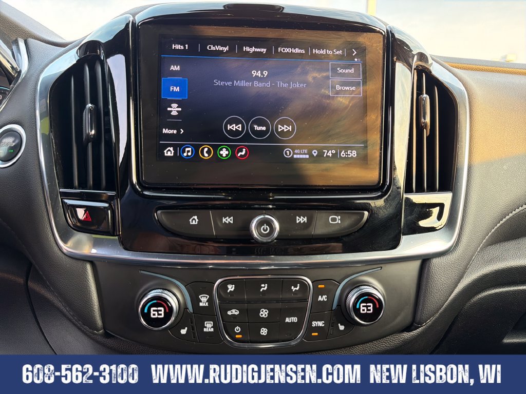 Used 2023 Chevrolet Traverse LT w/ Midnight/Sport Edition AWD/4WD image 17