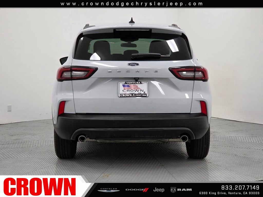 Used 2025 Ford Escape ST-Line image 6