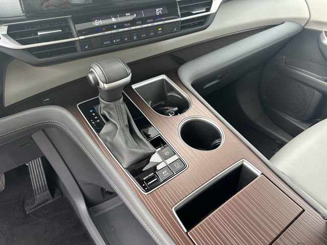 Used 2024 Toyota Sienna XLE image 23