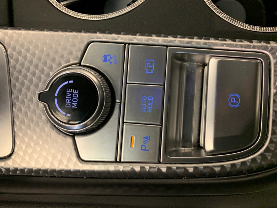 Used 2023 Genesis G70 2.0T w/ Sport Prestige Package image 42