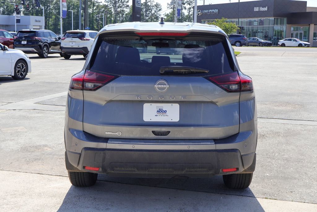 Certified 2026 Nissan Rogue SV FWD image 19
