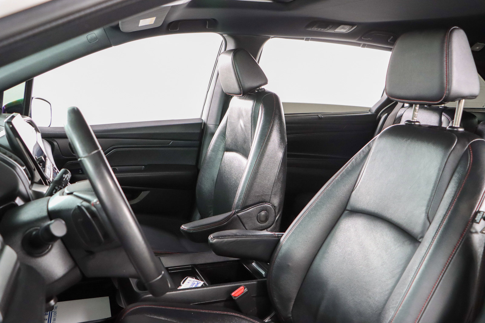 Used 2024 Honda Odyssey Sport image 24