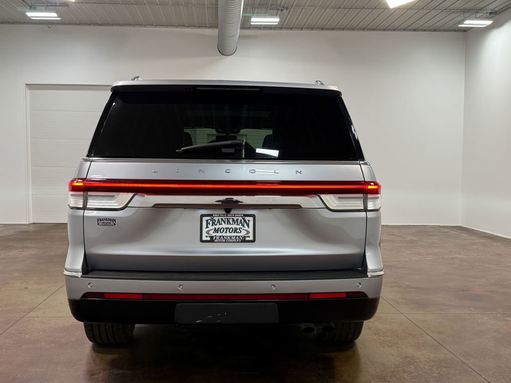 Used 2023 Lincoln Navigator Reserve image 25