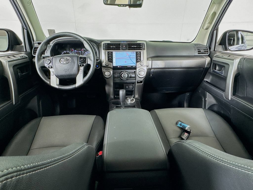 Used 2022 Toyota 4Runner SR5 Premium w/ Moonroof Package AWD/4WD image 26