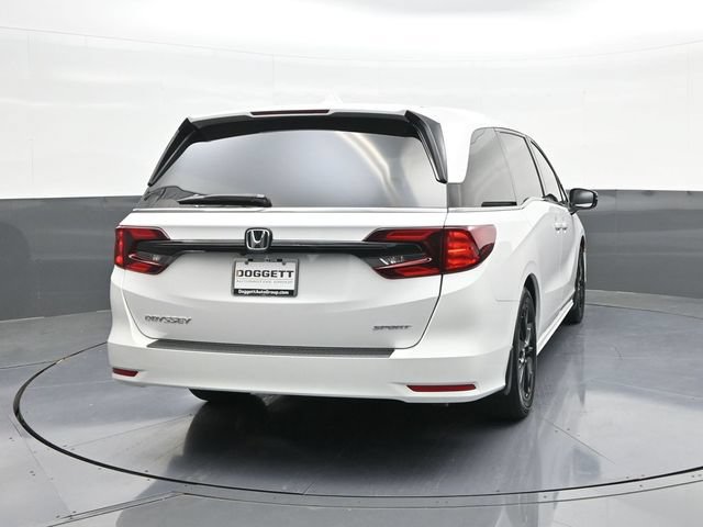 Used 2024 Honda Odyssey Sport image 11