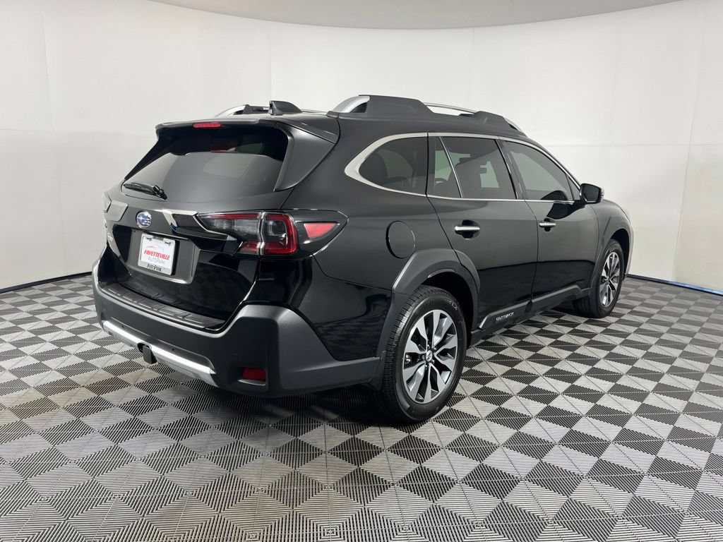 Used 2023 Subaru Outback Touring XT AWD/4WD image 16