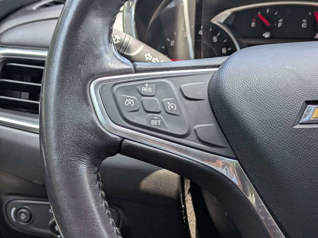 Used 2018 Chevrolet Equinox LT w/ Sun & Infotainment Package AWD/4WD image 26