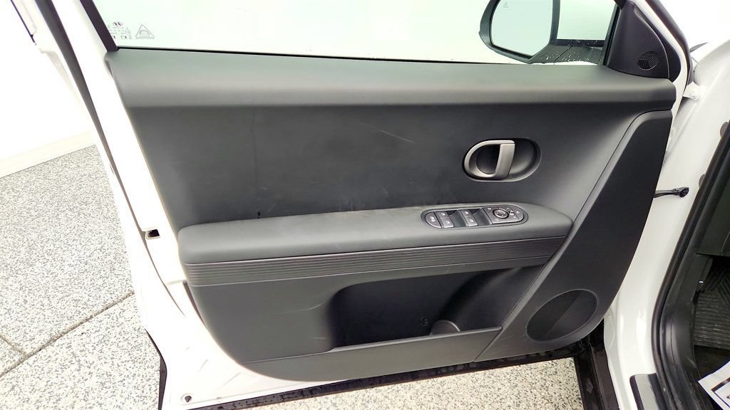 Used 2025 Hyundai Ioniq 5 SEL RWD image 10