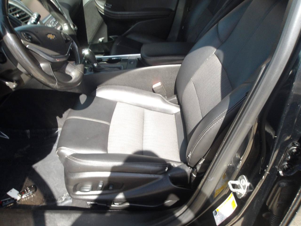 Used 2019 Chevrolet Impala LT FWD image 19
