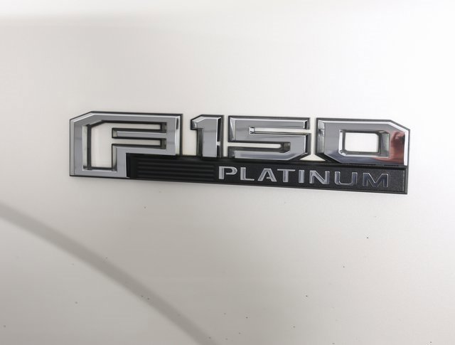 Used 2016 Ford F150 Platinum w/ Equipment Group 701A Luxury image 2