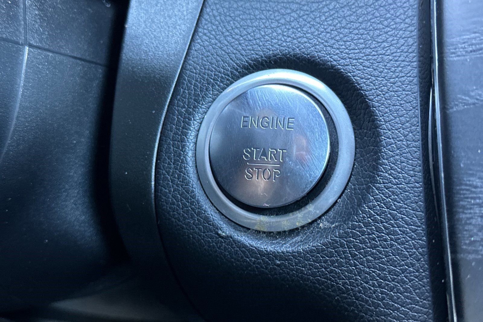 Used 2019 Mercedes-Benz GLC 300 4MATIC image 33