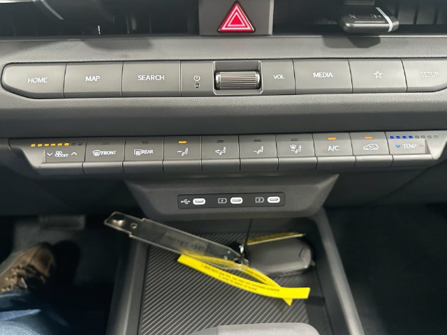 New 2027 Kia Seltos LX AWD/4WD image 18