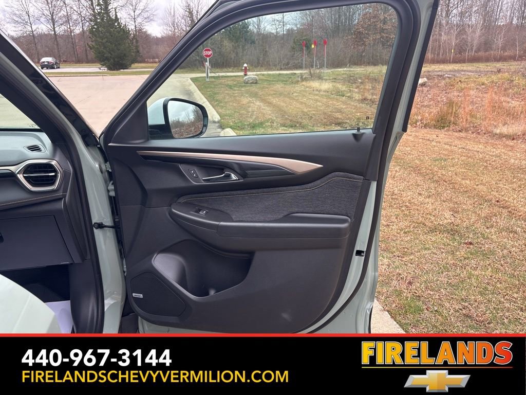 New 2025 Chevrolet TrailBlazer ACTIV w/ Convenience Package image 30