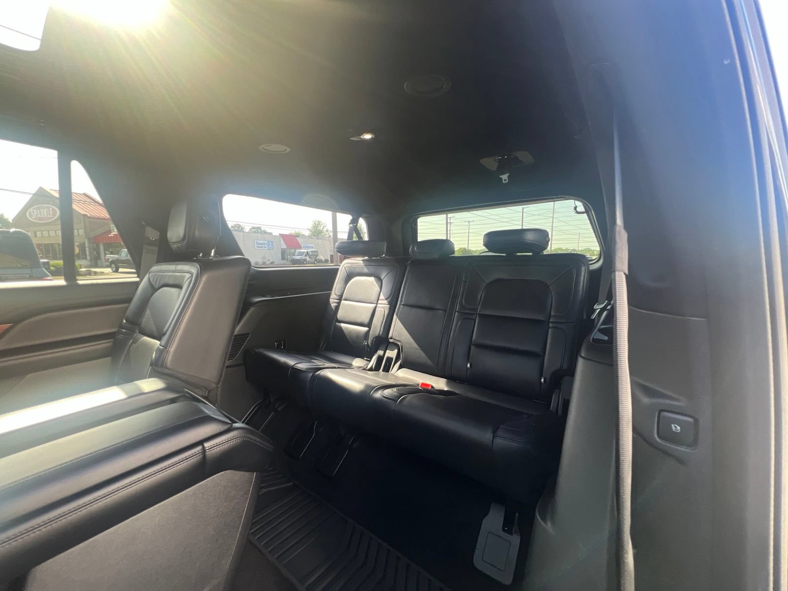 Used 2019 Lincoln Navigator L Reserve AWD/4WD image 40