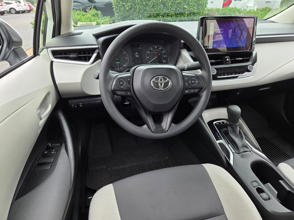 Used 2024 Toyota Corolla LE w/ LE Convenience Package FWD image 8