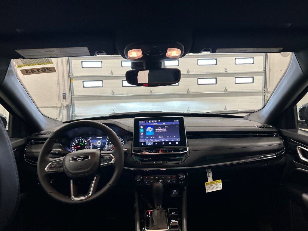 New 2026 Jeep Compass Latitude image 29