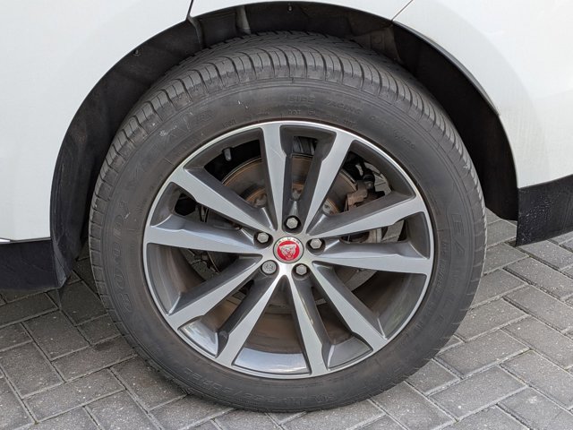 Used 2023 Jaguar F-PACE S image 21