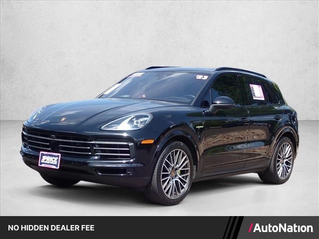 Used 2023 Porsche Cayenne Platinum Edition AWD/4WD image 1