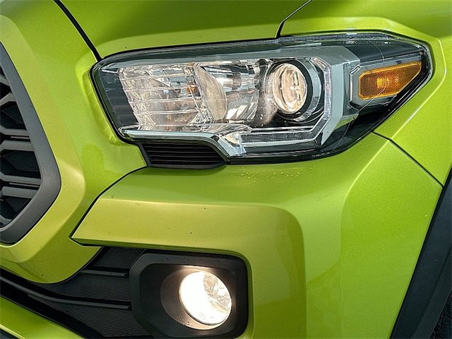 Used 2023 Toyota Tacoma TRD Off-Road image 30