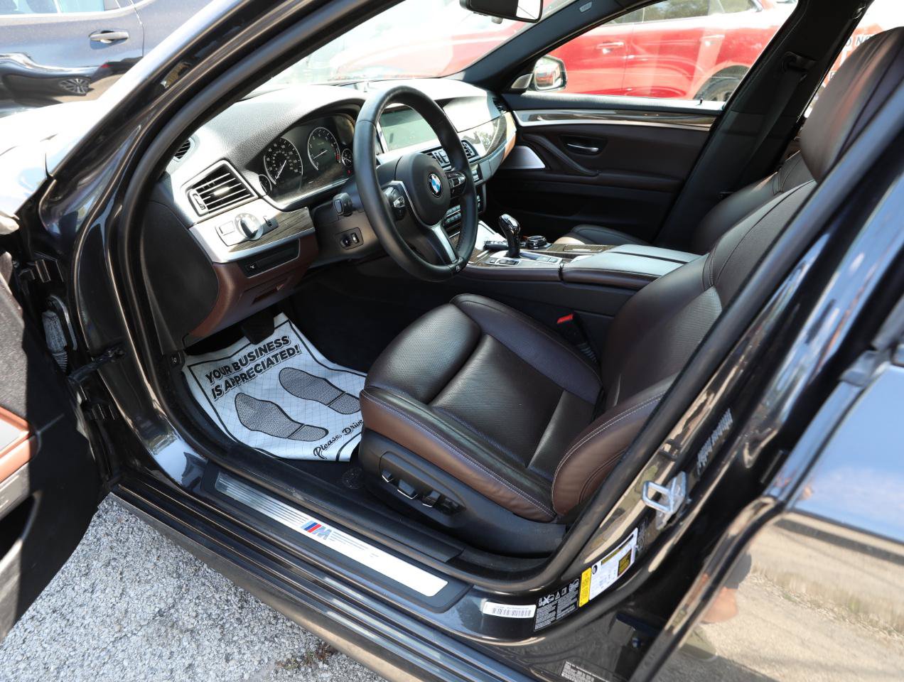 Used 2014 BMW 550i xDrive Sedan AWD/4WD image 16